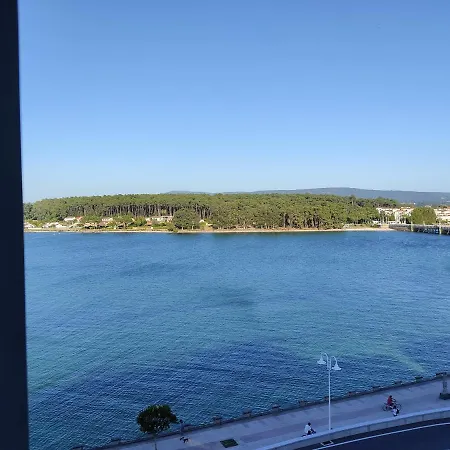 O Grove Centro Con Vistas A La Toja Parking Apartment Exterior photo