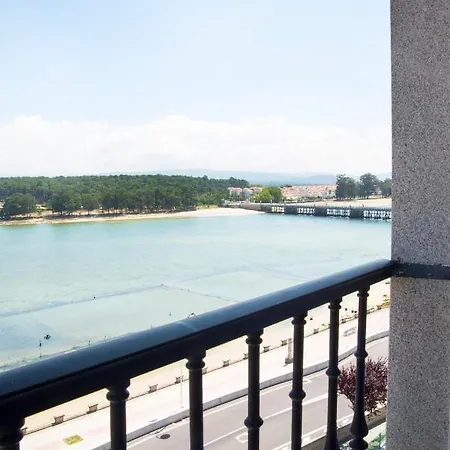 O Grove Centro Con Vistas A La Toja Parking Apartment Exterior photo